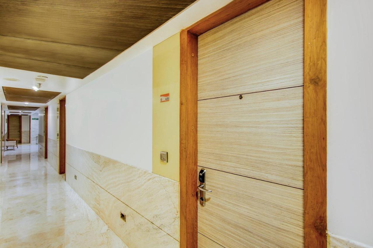 Townhouse Oak Safdarjung Hotel Ню Делхи Екстериор снимка