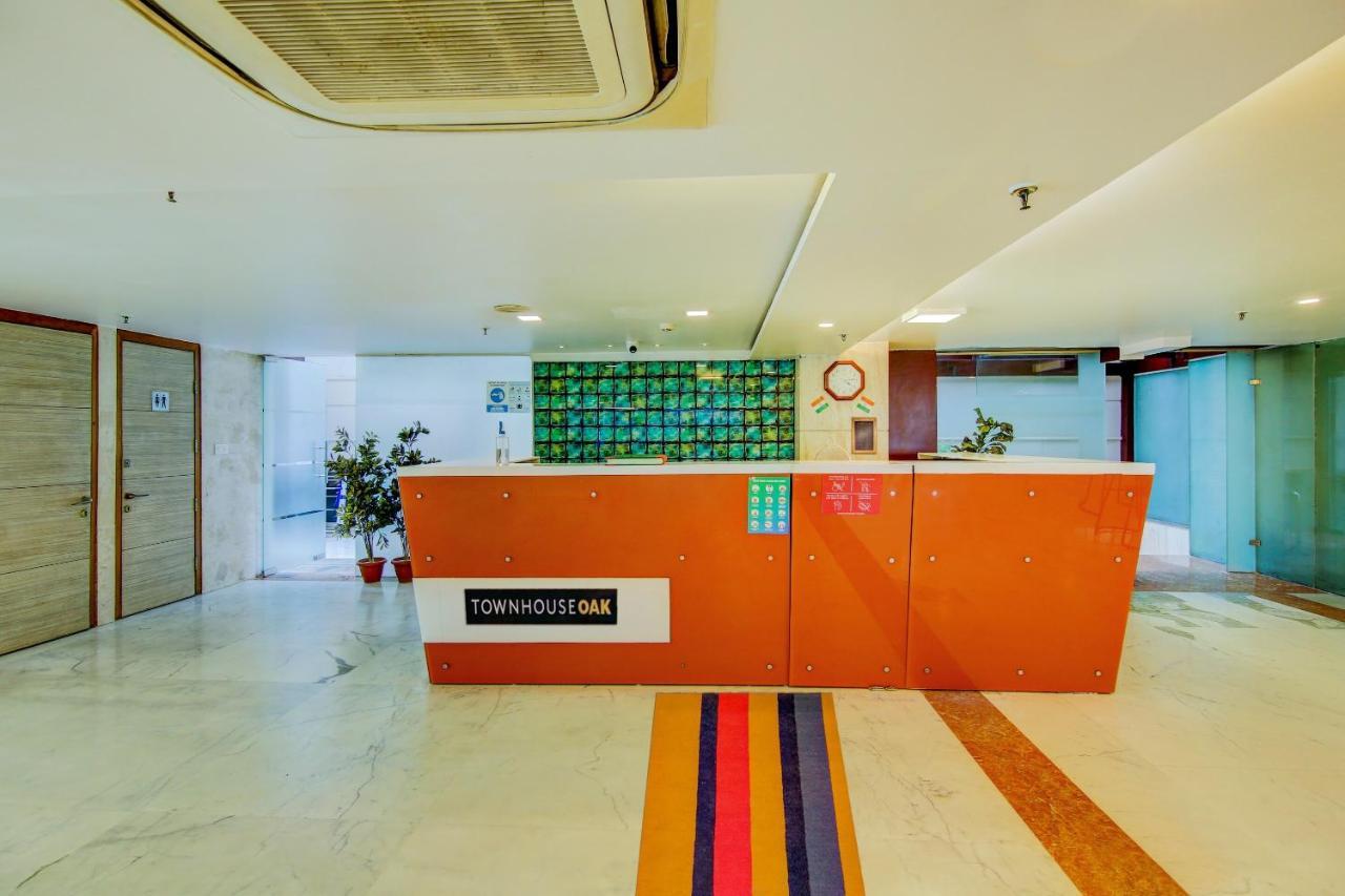 Townhouse Oak Safdarjung Hotel Ню Делхи Екстериор снимка