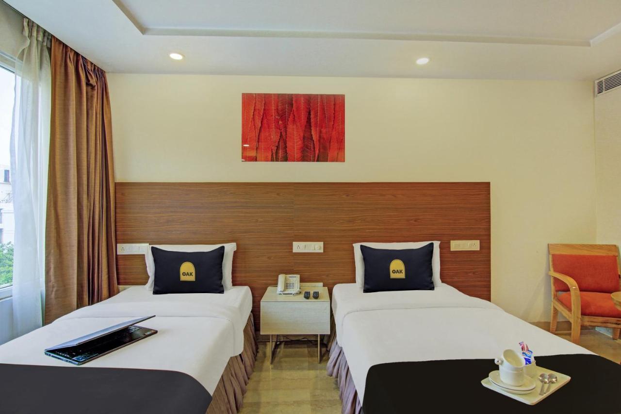 Townhouse Oak Safdarjung Hotel Ню Делхи Екстериор снимка