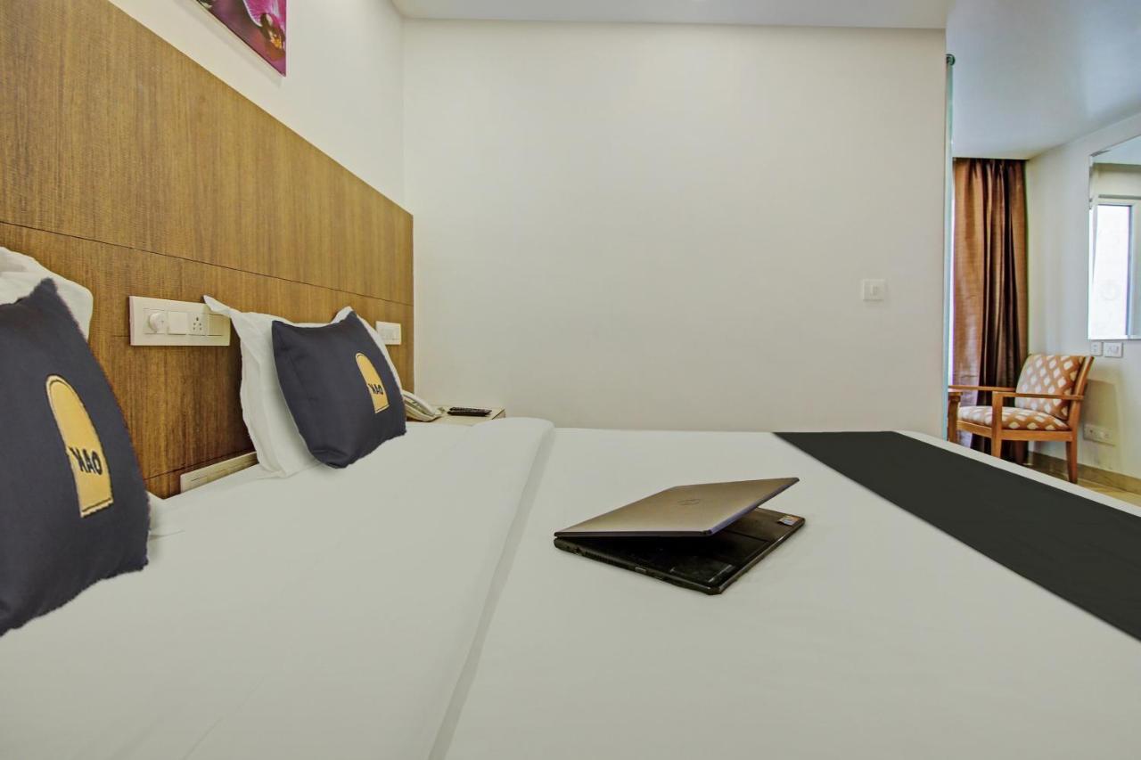 Townhouse Oak Safdarjung Hotel Ню Делхи Екстериор снимка