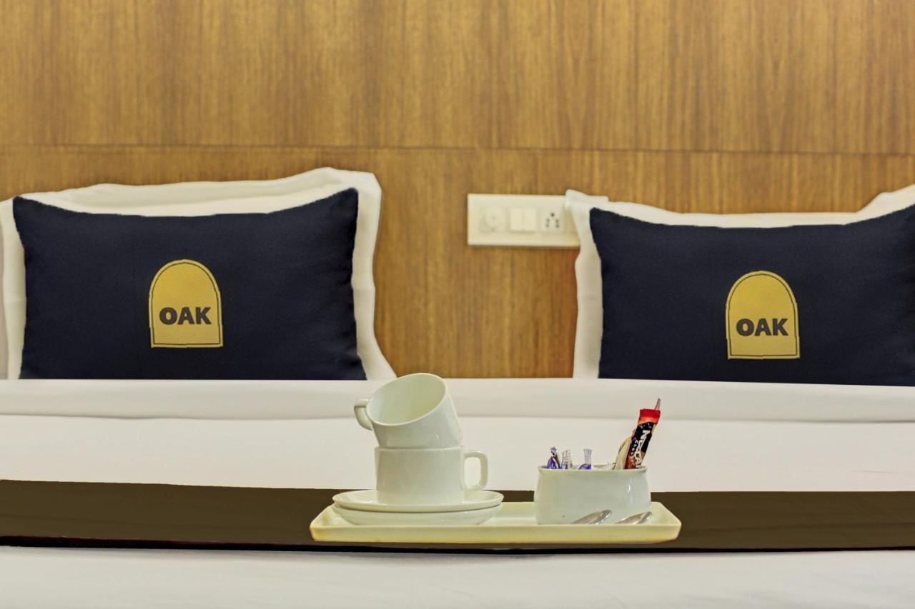 Townhouse Oak Safdarjung Hotel Ню Делхи Екстериор снимка
